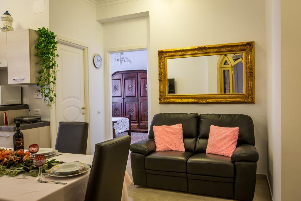 Il Bacio Holidayhouse Best Location For Jubilee 2024-2026 Roma Ngoại thất bức ảnh